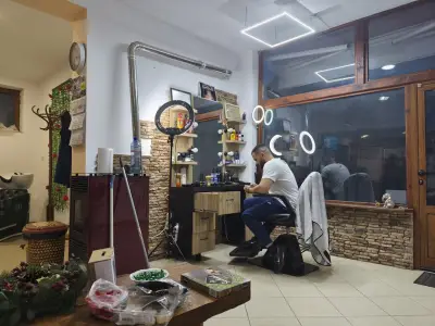Фризьорски салон "Дафи"