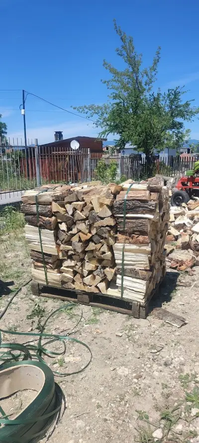 Магазин за дърва за огрев