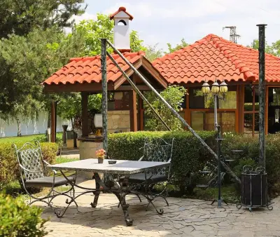 Имението (The Mansion Exclusive Villa)