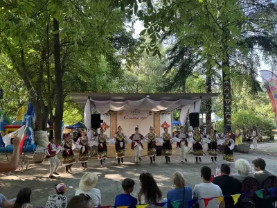Фолклорна танцова формация Asti Dance и школи по народни танци