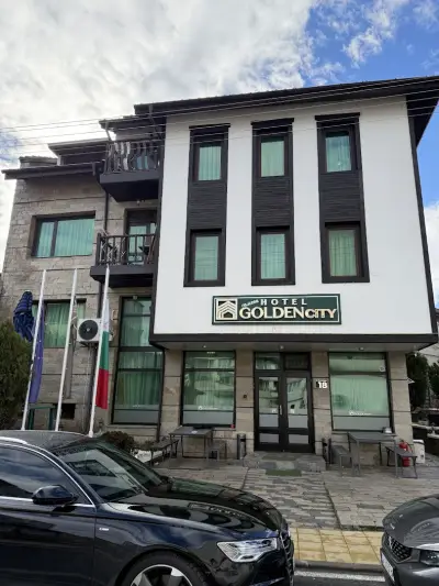 GoldenCity Hotel