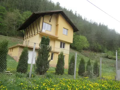 Светещата къща