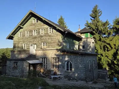 Хижа "Узана"