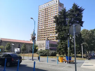Градинката при хотел България