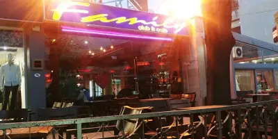 Cafe-Club Family