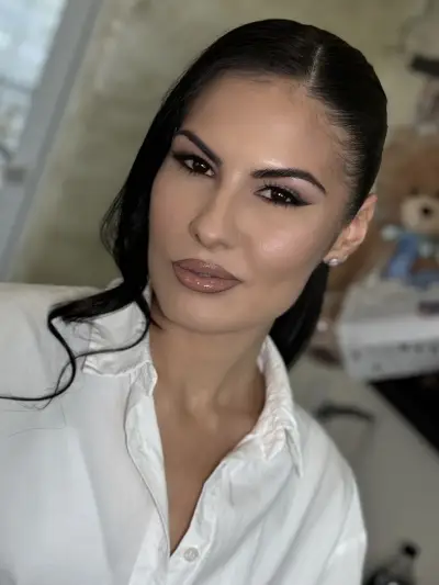 Milena Strashnikova Makeup