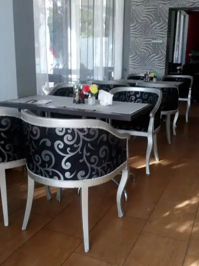 Bistro De Novo