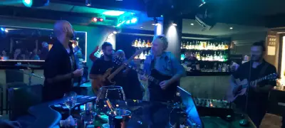 "The floor" - пиано бар