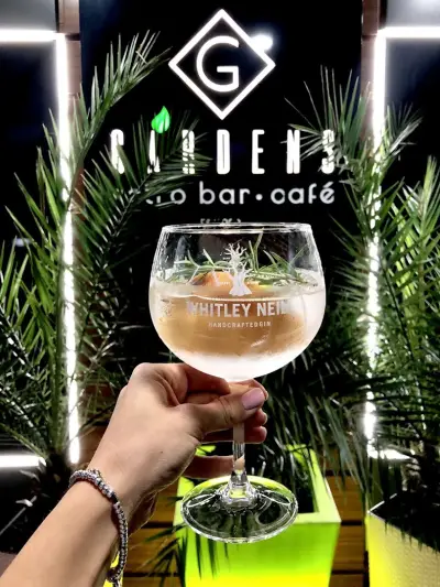 Gardens retro bar&café