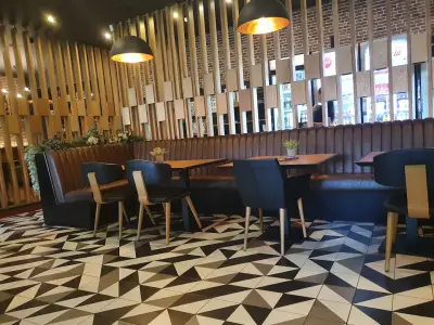 Bellezza - Bar & Grill