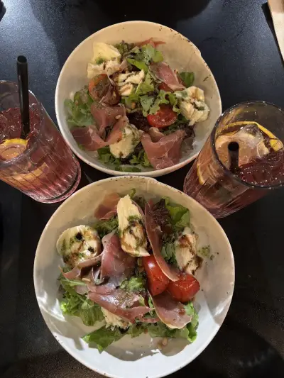 Bellezza - Bar & Grill