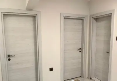 PREMIUM DOOR - Интериорни и Входни Врати Бургас (Център)