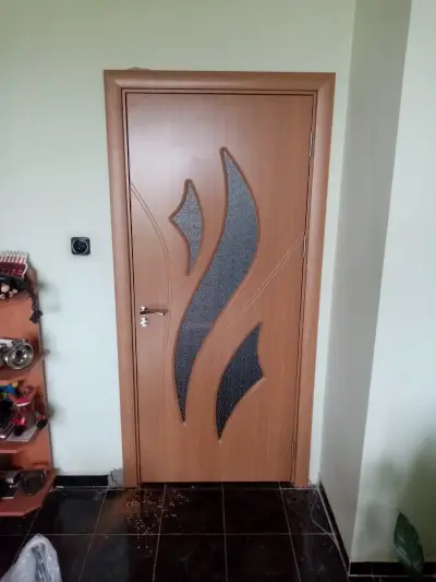 Борса за врати