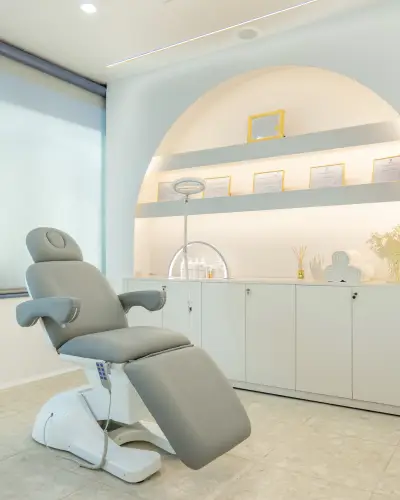 Молекула - Естетичен център / Molekula - Aesthetic center