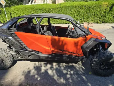 MUD HUNTERS UTV