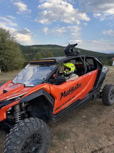 MUD HUNTERS UTV