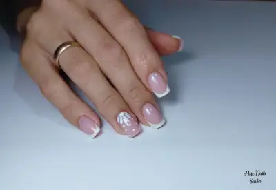 Салон за маникюр Pure Nails Sasha