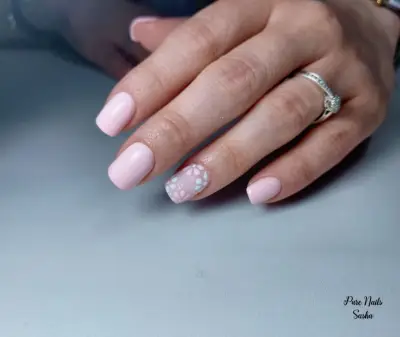 Салон за маникюр Pure Nails Sasha