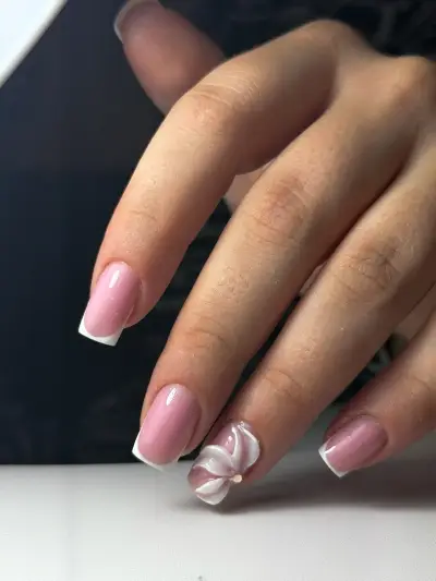 Abazova nails