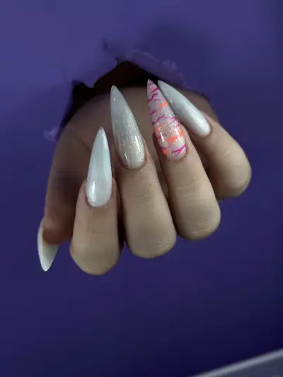 E’S Nails Artist