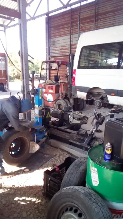 Truck trailers service 24