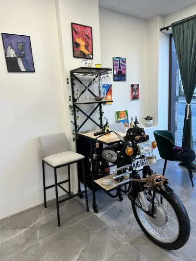 Anita's Art Studio and Wine