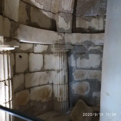 Гробница Хелвеция