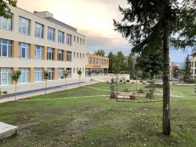 СРЕДНО УЧИЛИЩЕ "ЕКЗАРХ АНТИМ ПЪРВИ"