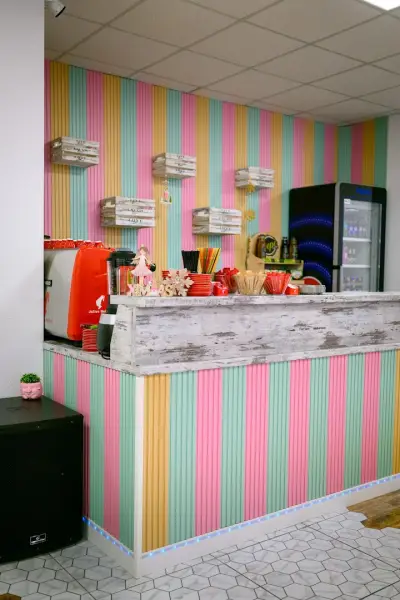 Детски парти център - Huggy Playhouse