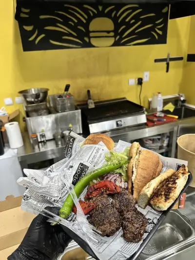skarata | Burger&Grill House