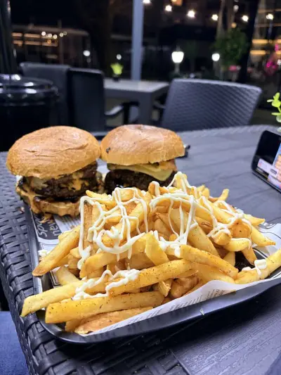 skarata | Burger&Grill House