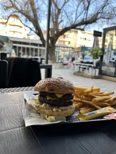 skarata | Burger&Grill House