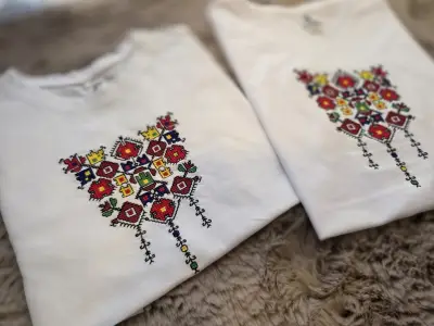 Кръщелни кърпи и персонализирани тениски
