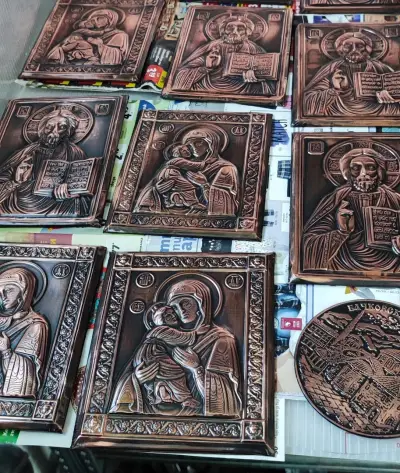 РЪЧНО КОВАНИ МЕДНИ ИКОНИ
