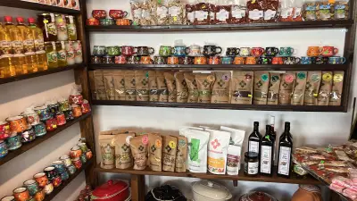 Souvenir Shop BOJENCI