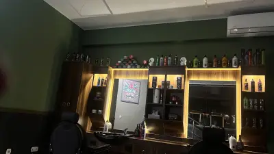 The 8 Blade Barbershop