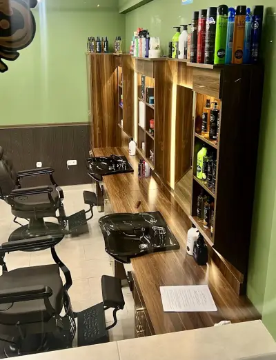 The 8 Blade Barbershop