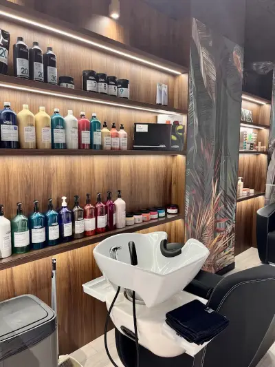 VALENTIN Hair spot - San Stefano Plaza