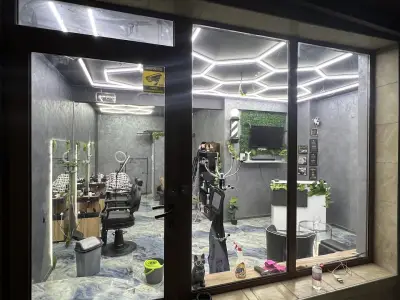 Hood Blendz Barbershop