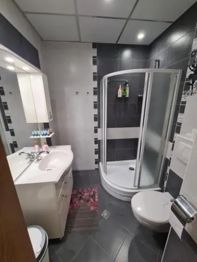 Spacious 2 Bedroom Apartment