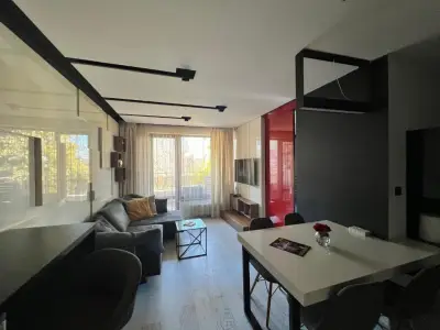 The Mirror Apartment