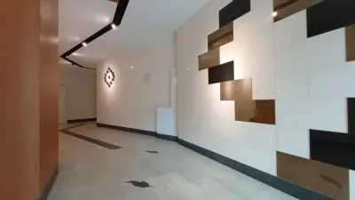 Business Hub Bliss: Modern Comfort