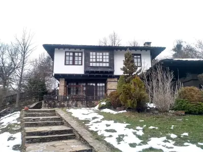 Шарлопова къща