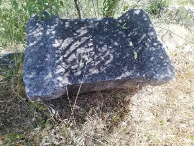 Голямата могила