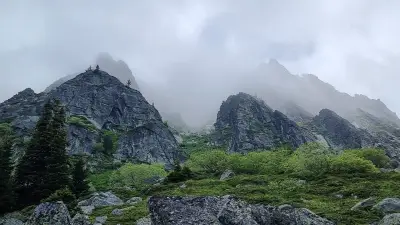 Еко пътека към с. Жeлезница