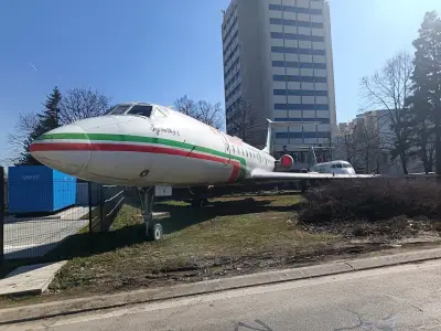 The 2 planes