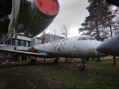 The 2 planes