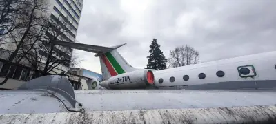 The 2 planes