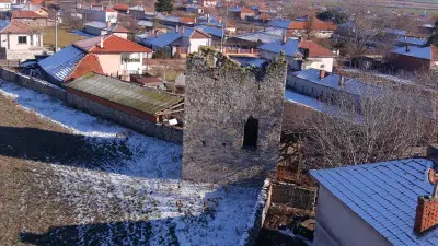 Защитна каменна кула