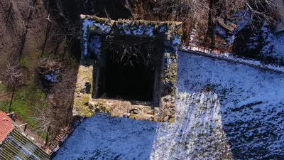 Защитна каменна кула